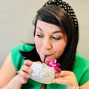 Meet your Posher, Yvyvonne